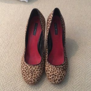 Nine West cheetah pumps